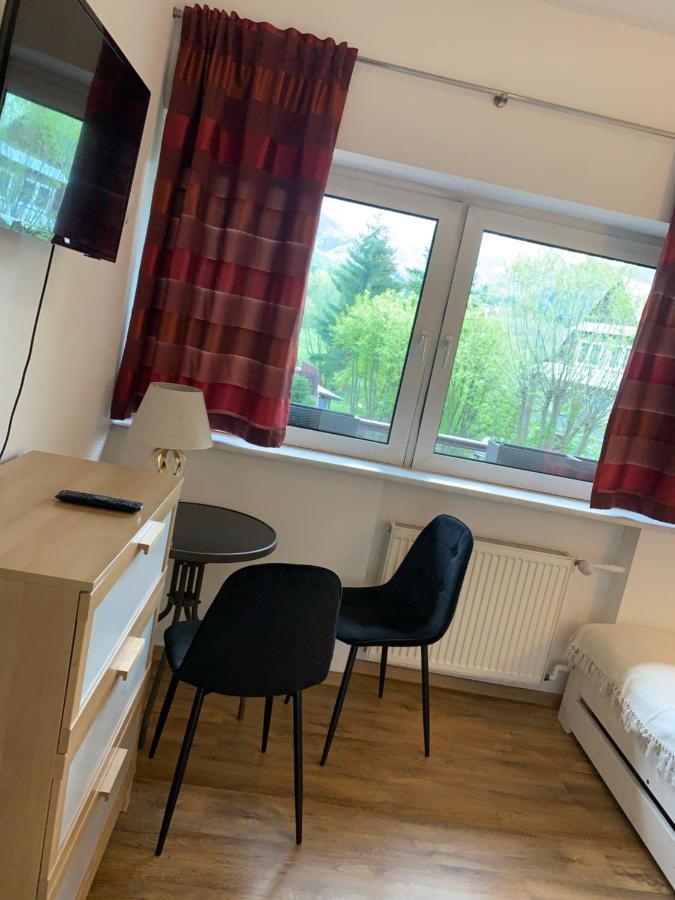 Pokoje Sunshine World Suites Zakopane Ngoại thất bức ảnh